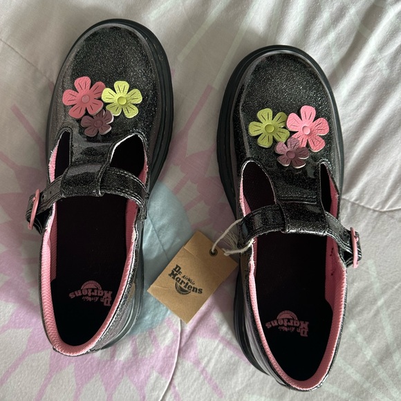 NWT! Dr. Martens Polley Oxford size EU37 - Picture 4 of 12